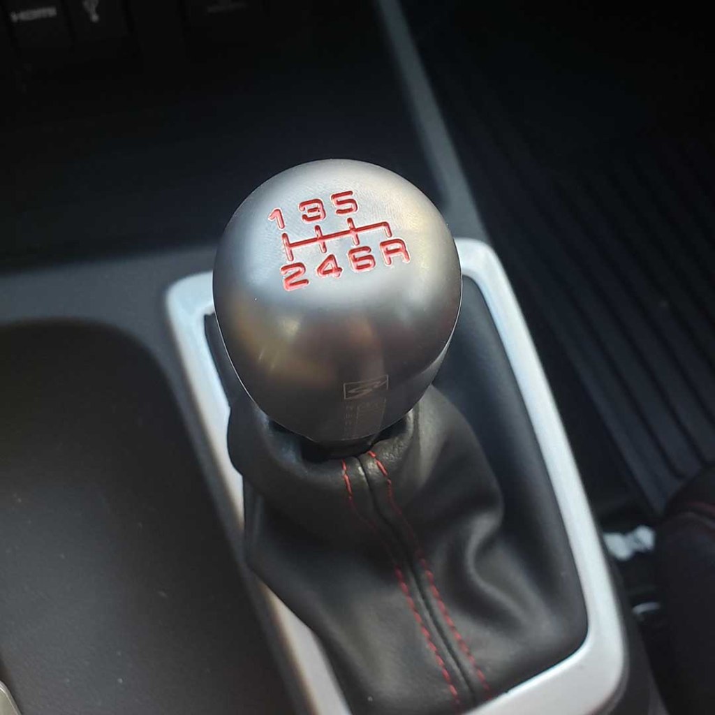 Top 5 Best JDM-Style Shift Knobs on Amazon: Upgrade Your Ride&nbsp;Today!